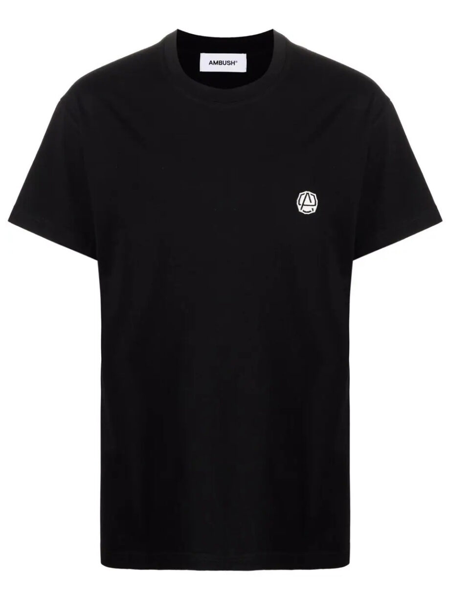Imagem de: Camiseta AMBUSH Preta com Estampa