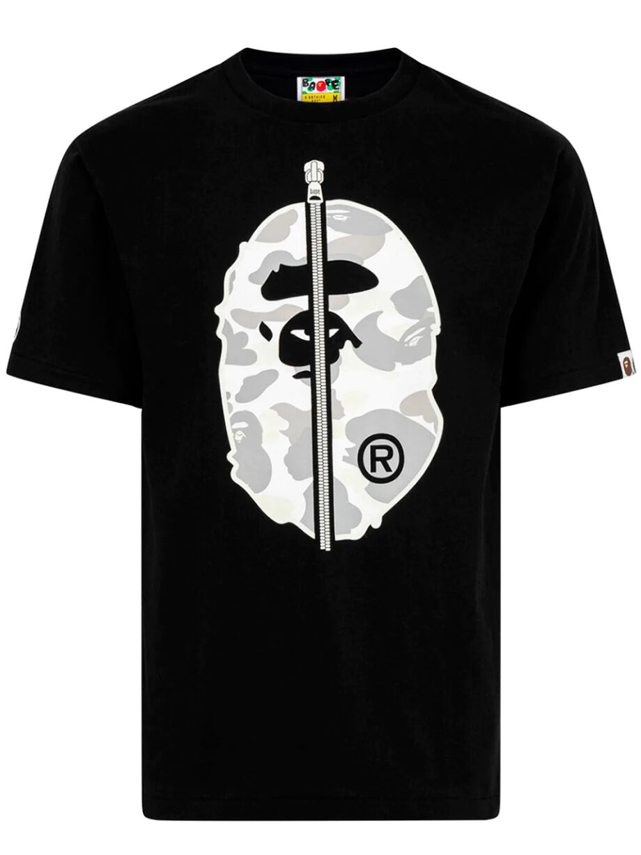 Imagem de: Camiseta BAPE Preta com Estampa Camo