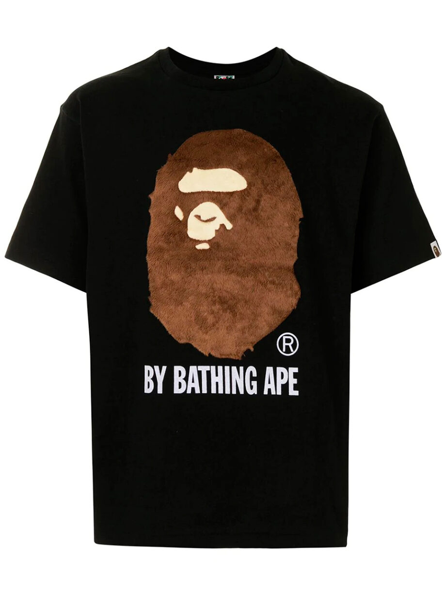 Imagem de: Camiseta BAPE Preta com Estampa em Relevo