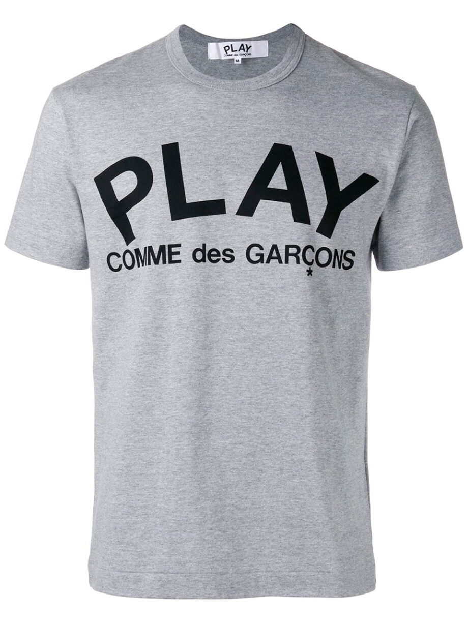 Imagem de: Camiseta Comme Des Garçons Play Cinza com Estampa