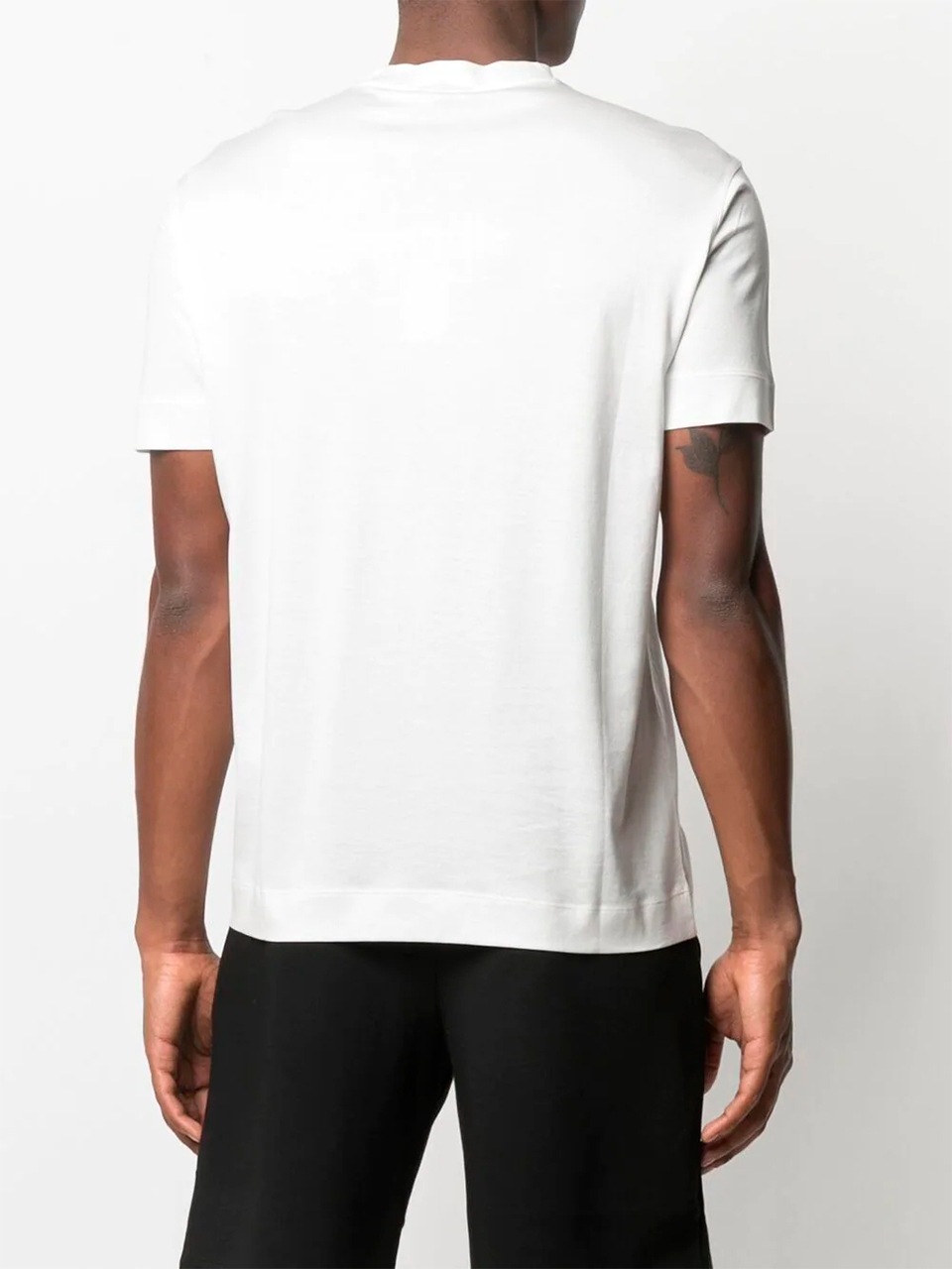 Imagem de: Camiseta Emporio Armani Branca com Estampa Preta