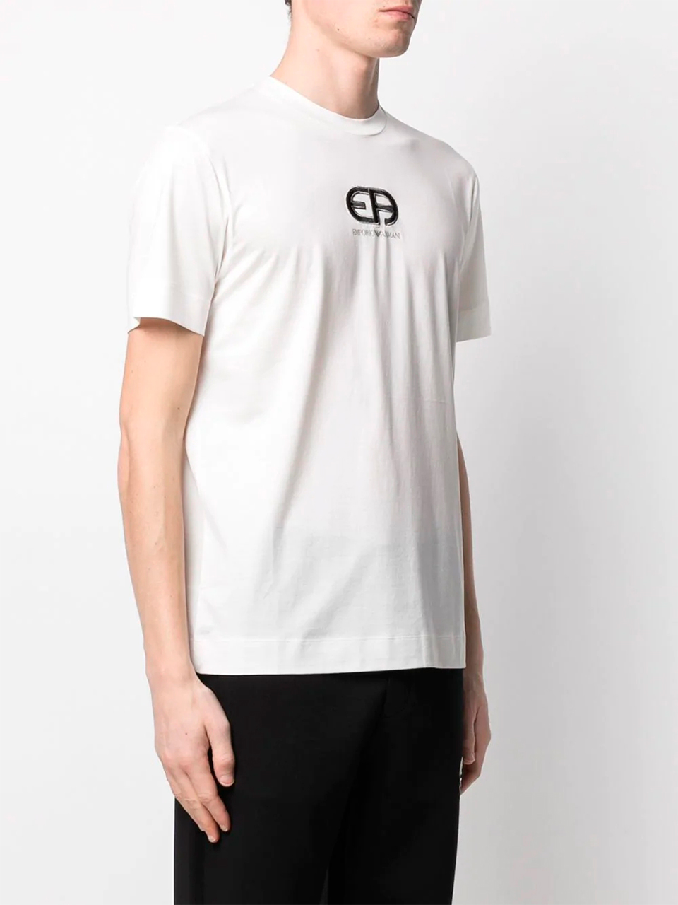 Imagem de: Camiseta Emporio Armani Branca com Logo Bordado