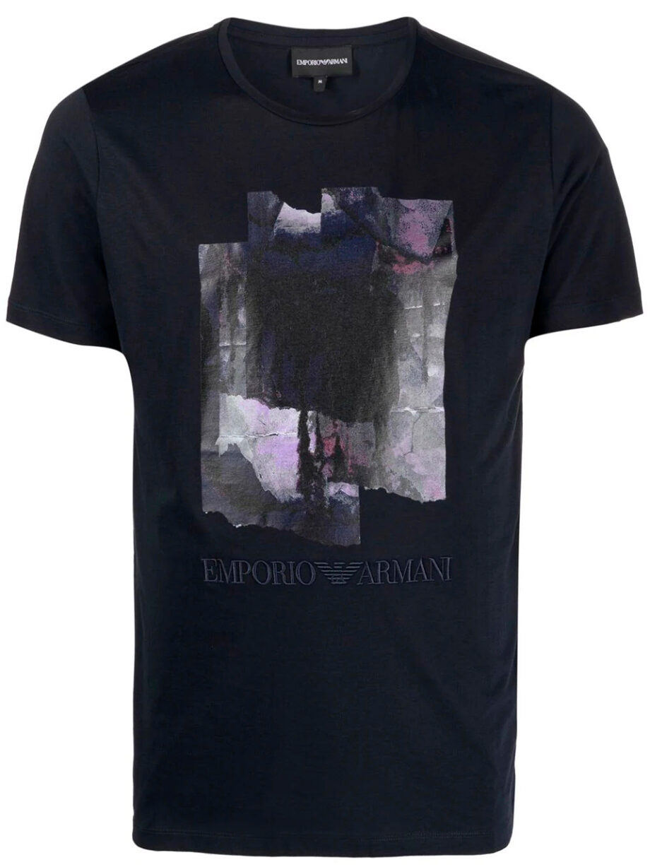 Imagem de: Camiseta Emporio Armani Preta com Estampa