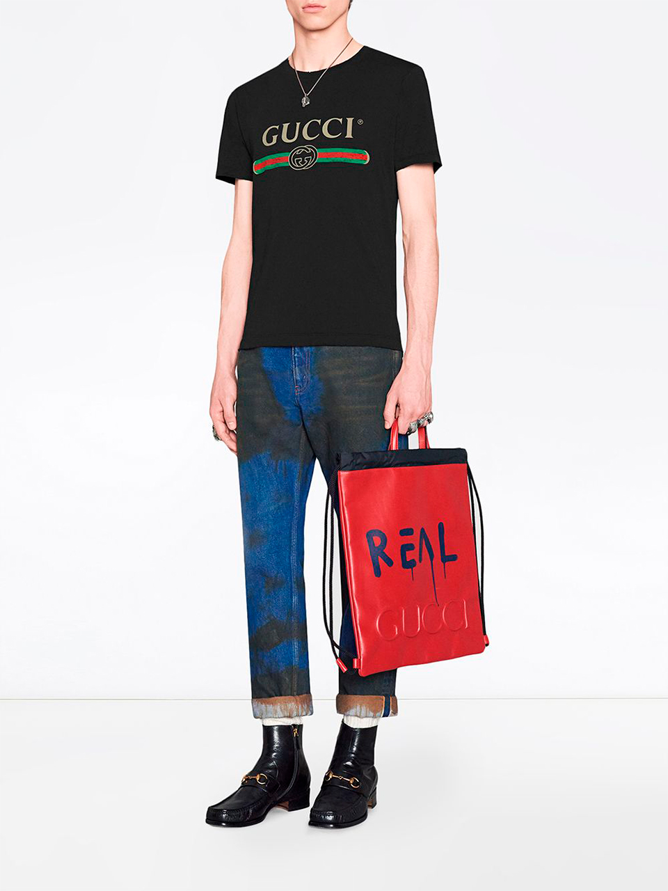 Imagem de: Camiseta Gucci Preta com Logo