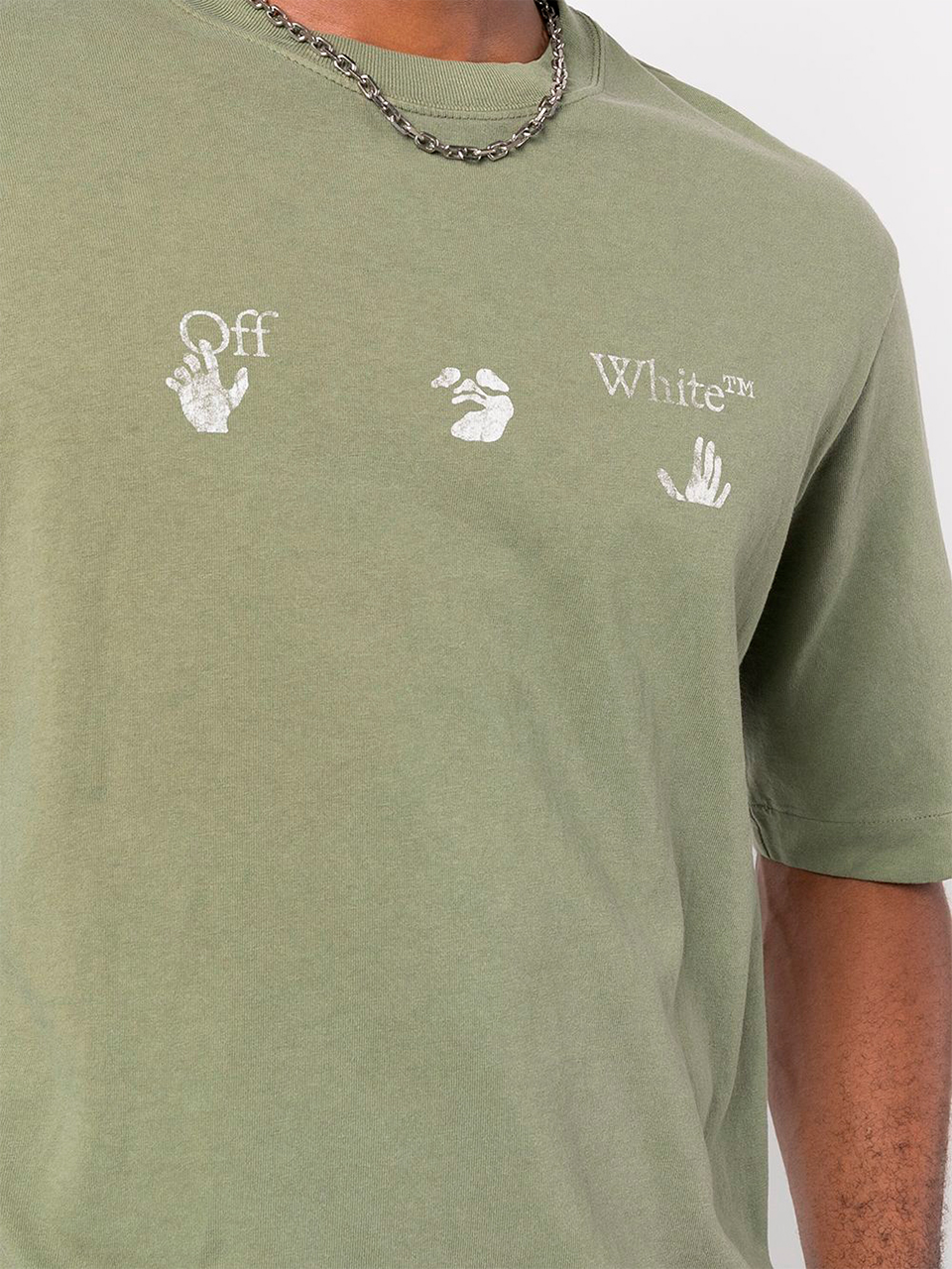 Imagem de: Camiseta Off-White Verde Musgo com Logo Hand