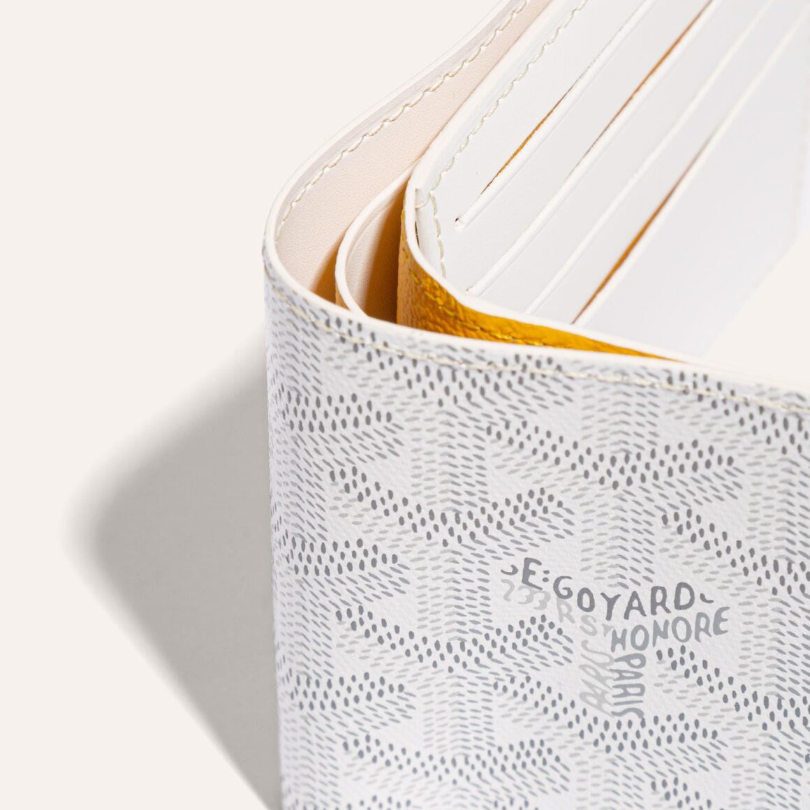 Imagem de: Carteira Goyard Victoire Branca