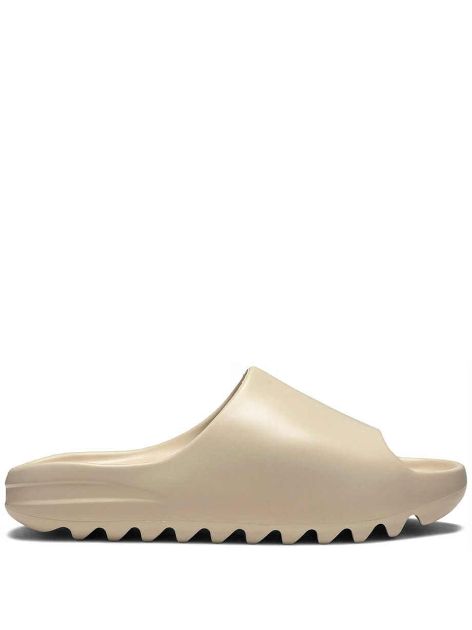 Imagem de: Chinelo Adidas Yeezy Slide Bone Creme Bege