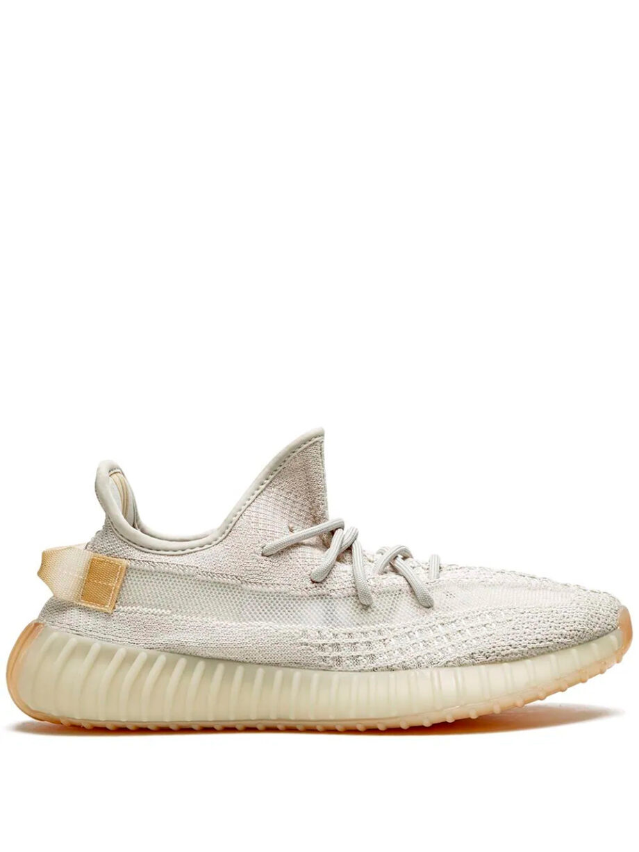 Imagem de: Tênis Adidas Yeezy Boost 350
