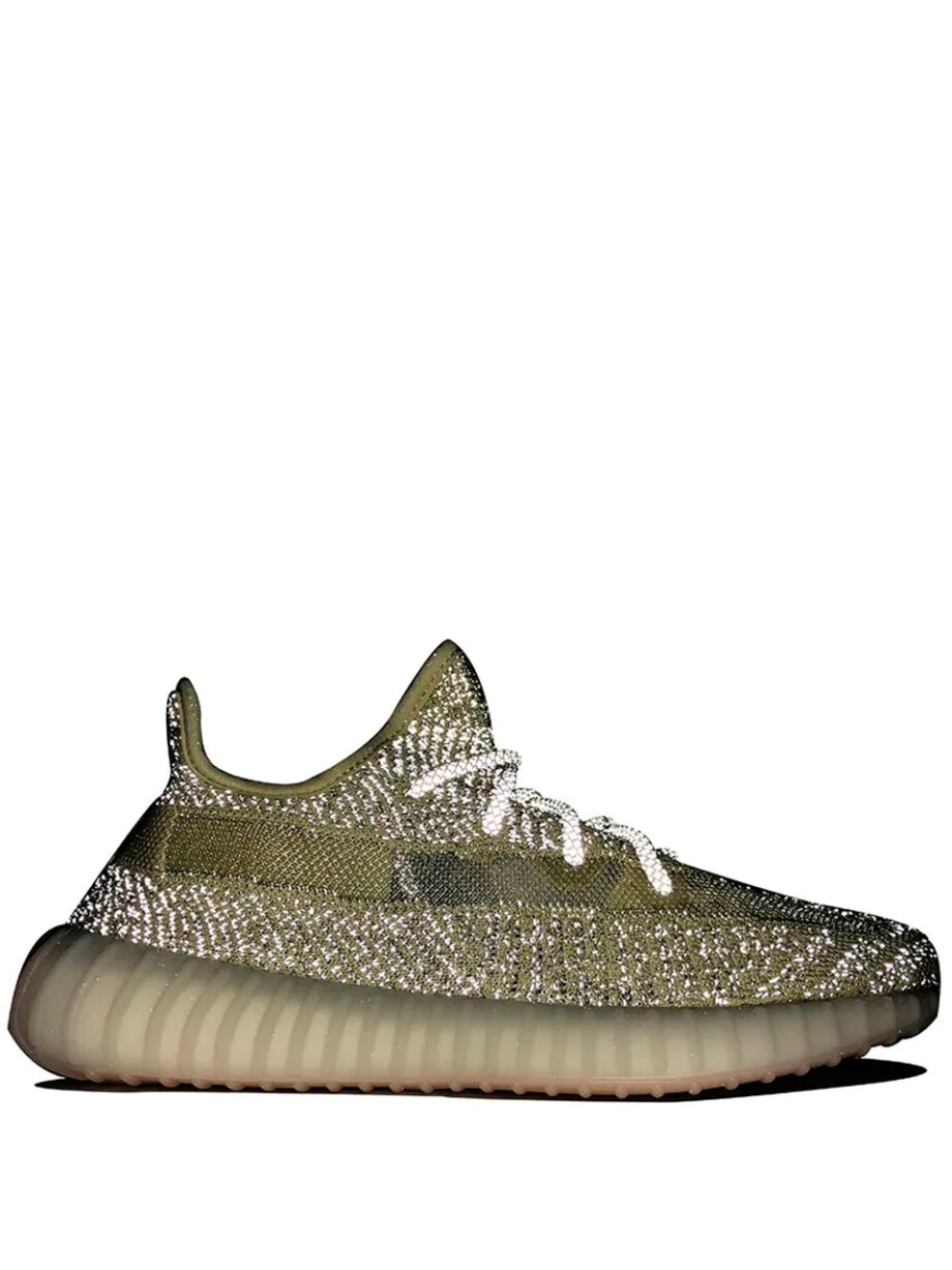 Imagem de: Tênis Adidas Yeezy Boost 350 V2 Antlia Reflective