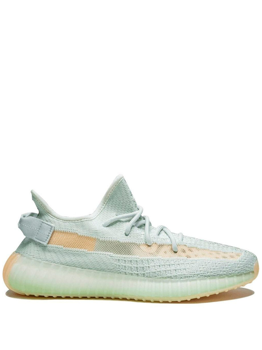Imagem de: Tênis Adidas Yeezy Boost 350 V2 Hyper Space