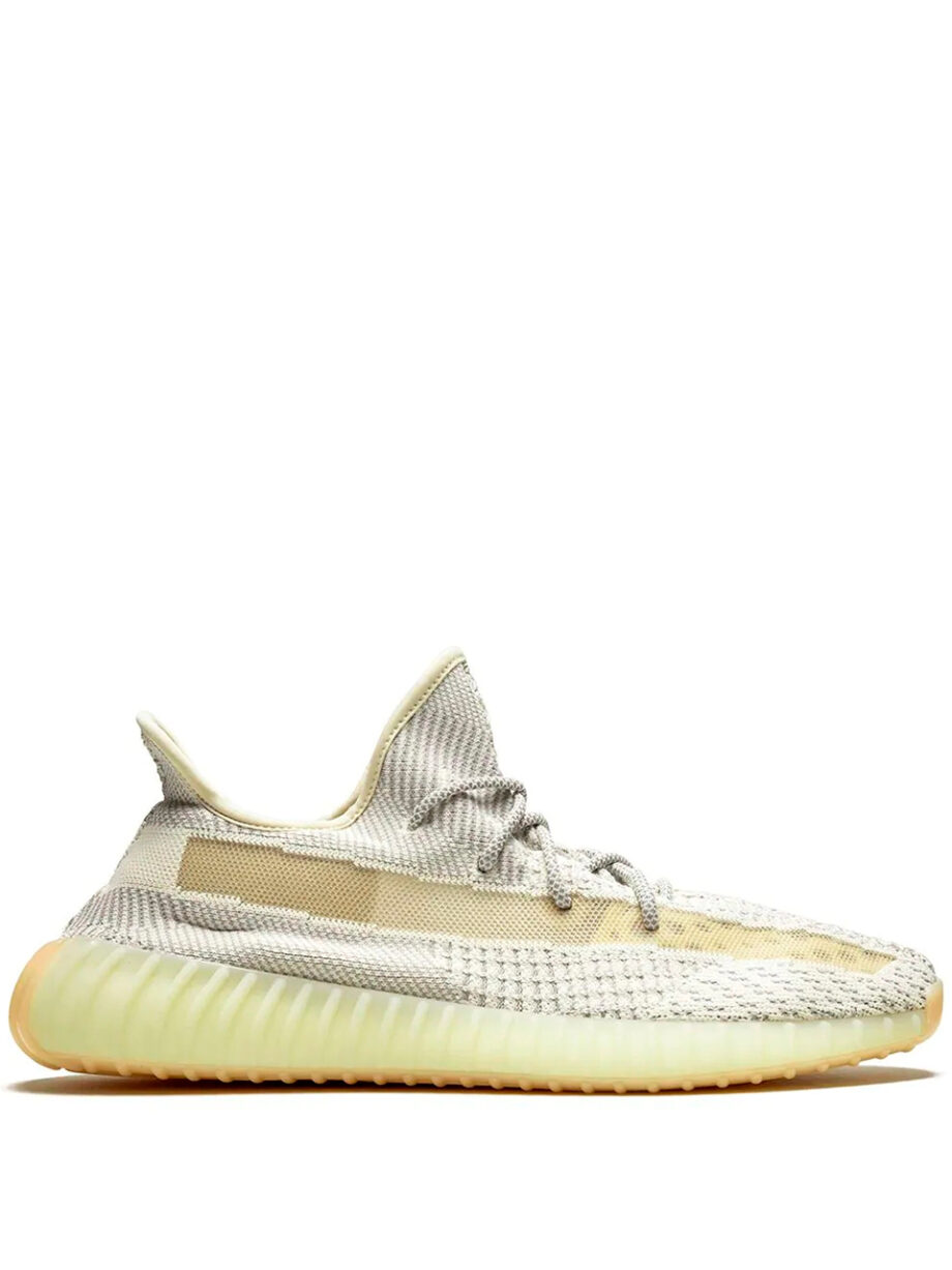 Imagem de: Tênis Adidas Yeezy Boost 350 V2 Lundmark