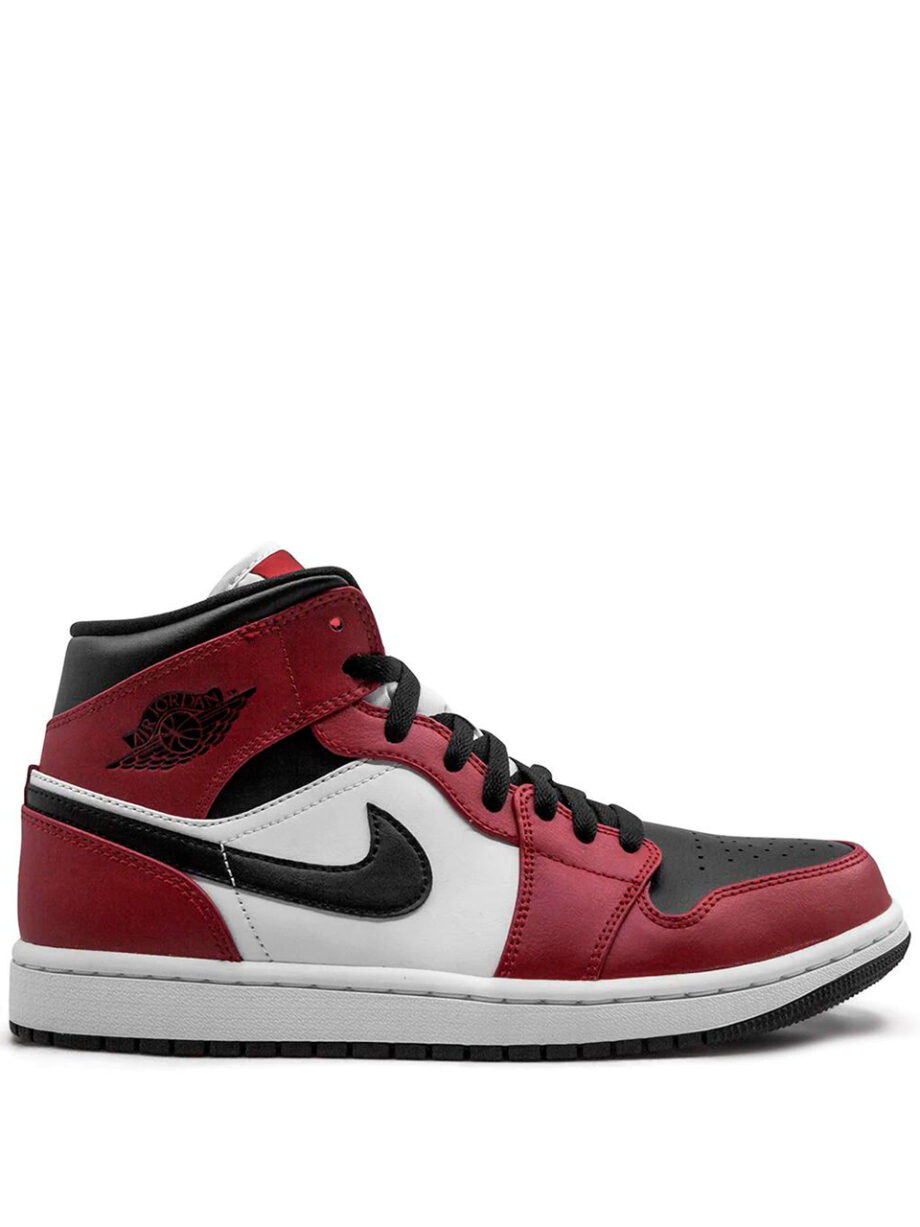 Imagem de: Tênis Nike Air Jordan 1 Mid Bordo