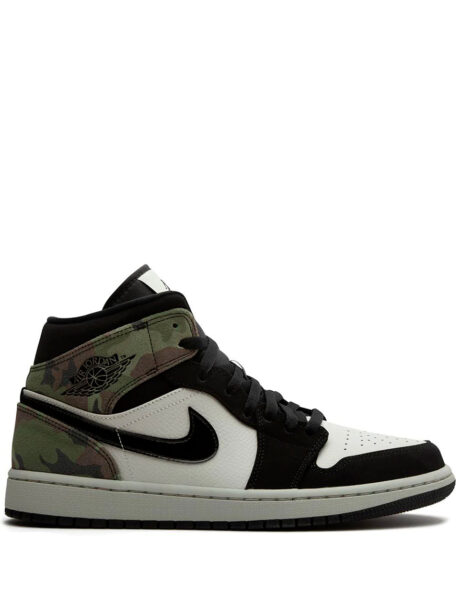 Imagem de: Tênis Nike Air Jordan 1 Mid Camo