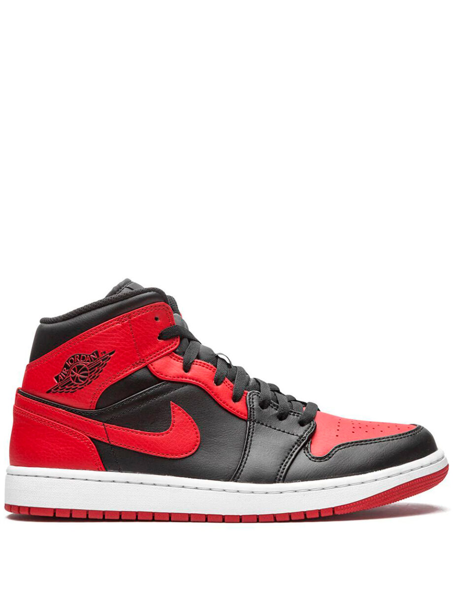 Imagem de: Tênis Nike Air Jordan 1 Mid Vermelho e Preto