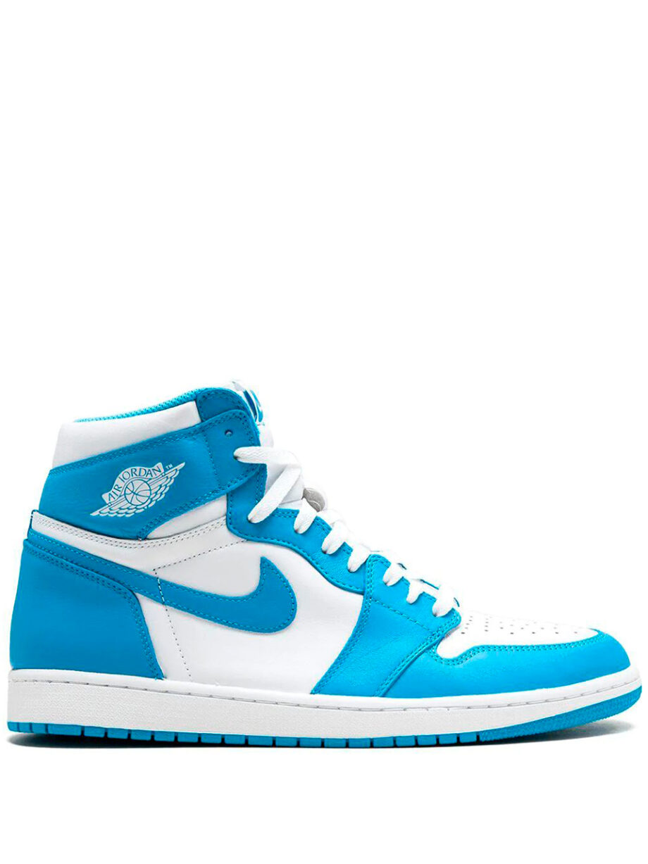 Imagem de: Tênis Nike Air Jordan 1 Retro Azul Claro