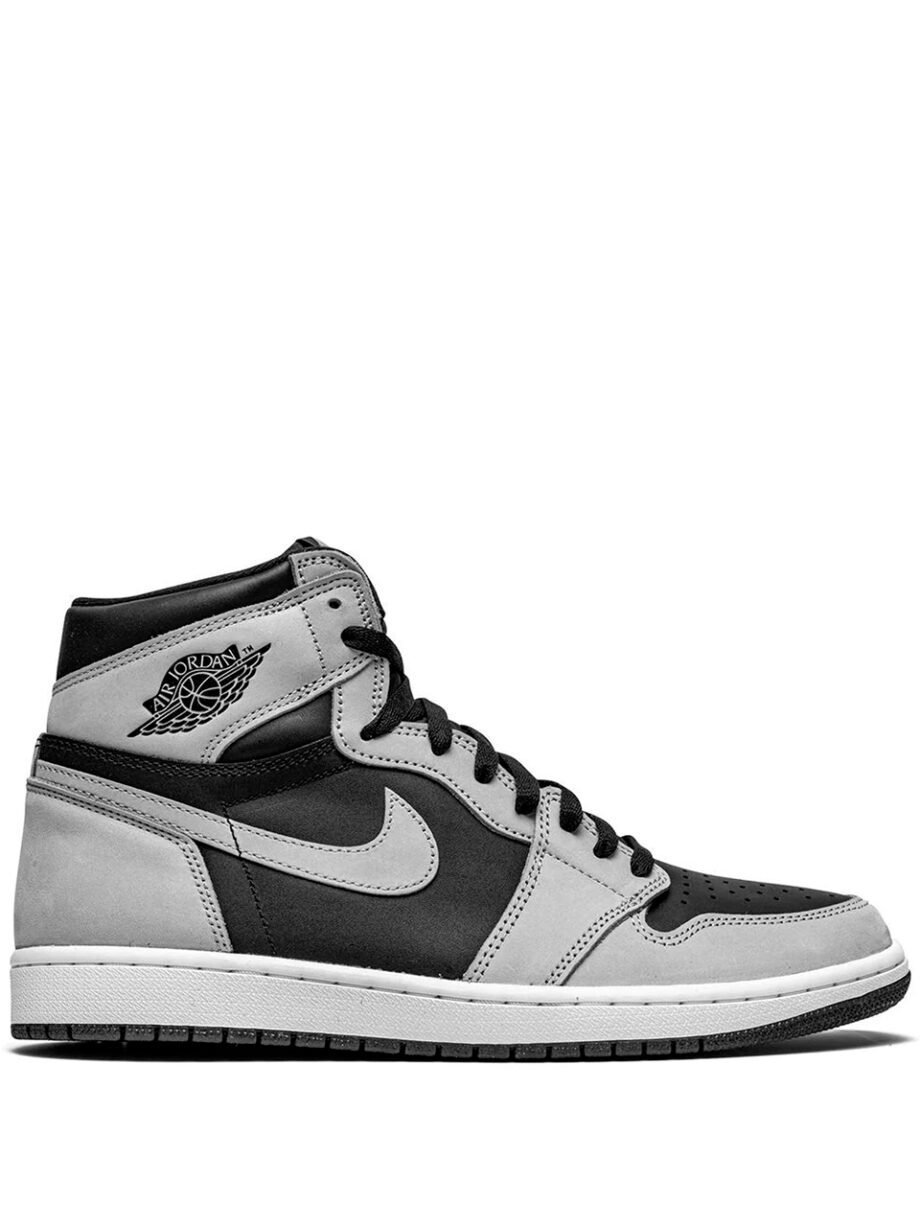 Imagem de: Tênis Nike Air Jordan 1 Retro High OG Cinza e Preto