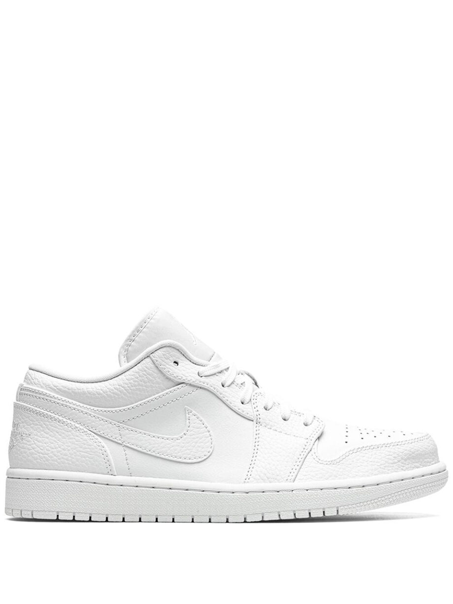 Imagem de: Tênis Nike Air Jordan 1 Triple White Branco